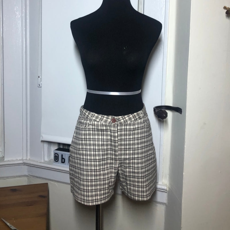 Machiato Plaid Short