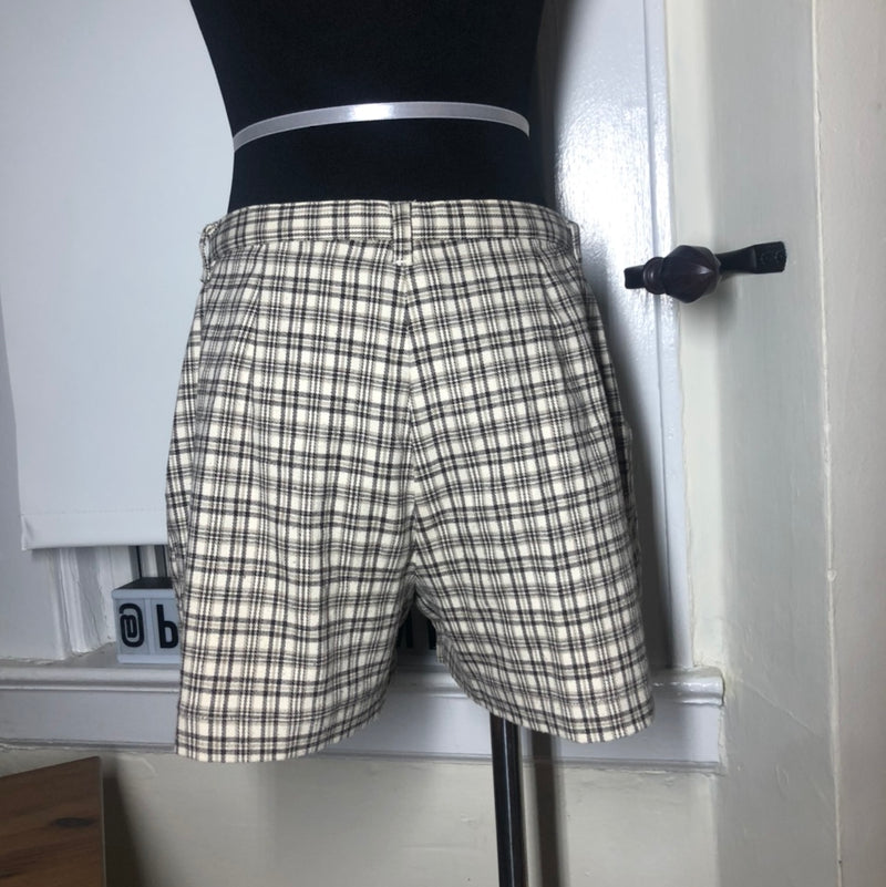 Machiato Plaid Short